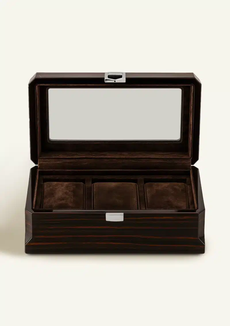 Boîte à montres Richard Maison Garnot en bois, trois compartiments garnis de velours brun, écrin de luxe haut de gamme pour collectionneurs et amateurs d’horlogerie